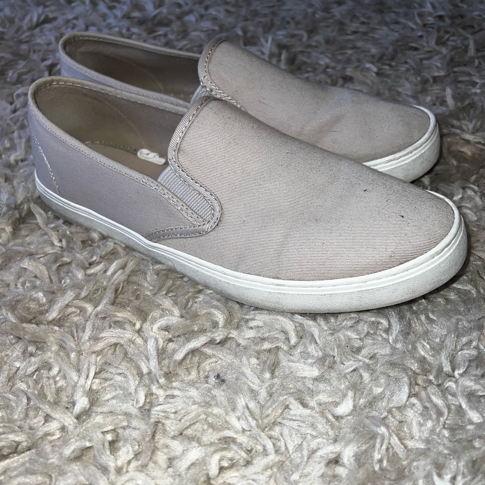 Old Navy Vans styled sneakers